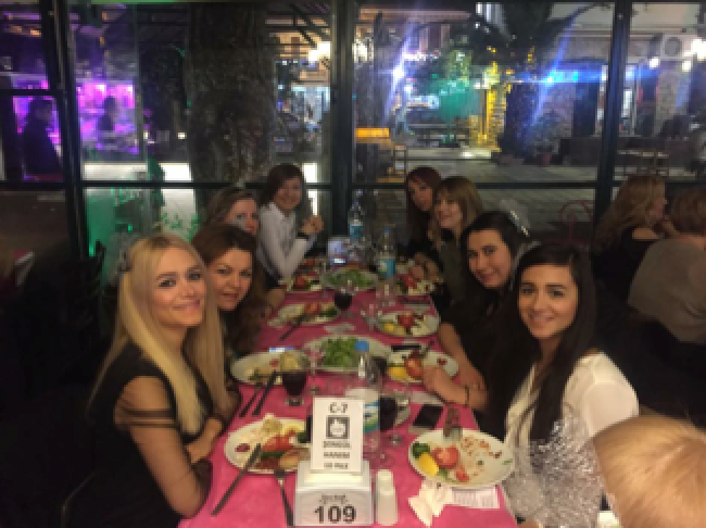 İzmir Şirinyer b-fit Merkezi 8 Mart Kadınlar Günü Akşam Yemeği